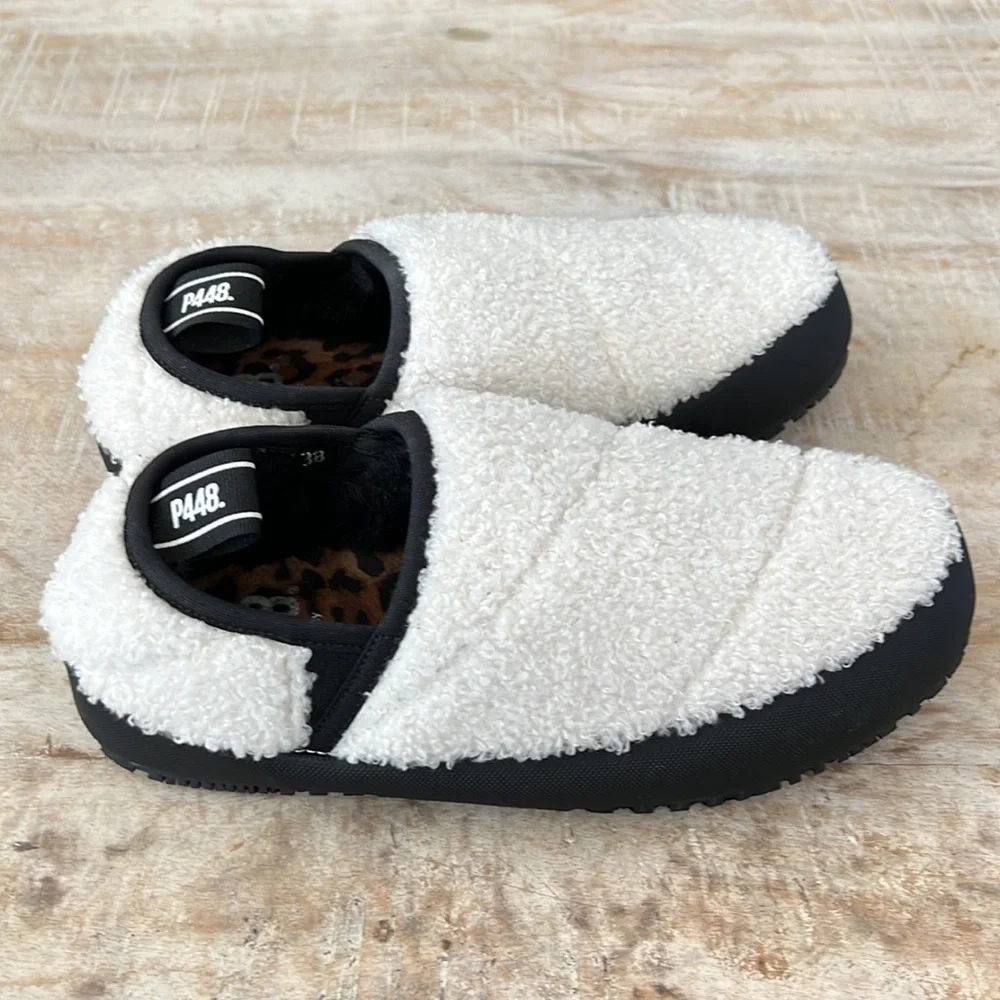 P448 Laby Slippers {white/Black} 38/8 - Picture 6 of 10
